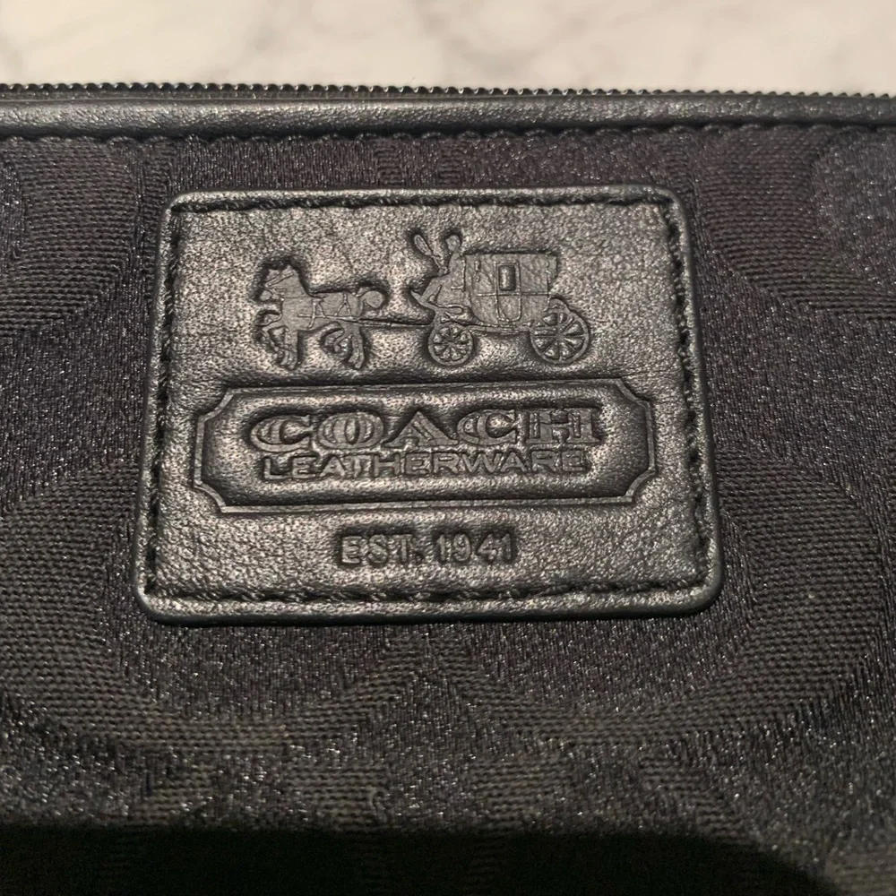 🩷COACH WRISTLET🌺GREAT CONDITION!!! - Picture 3 of 10